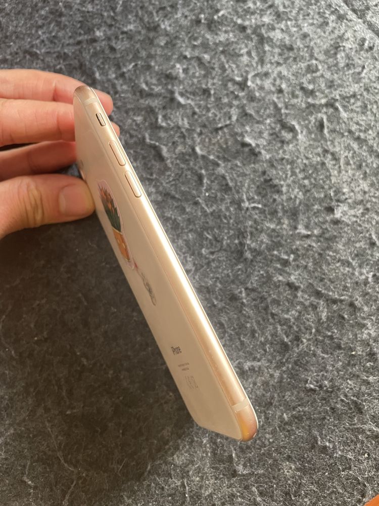 iPhone 8 usado camara a precisar de revisao