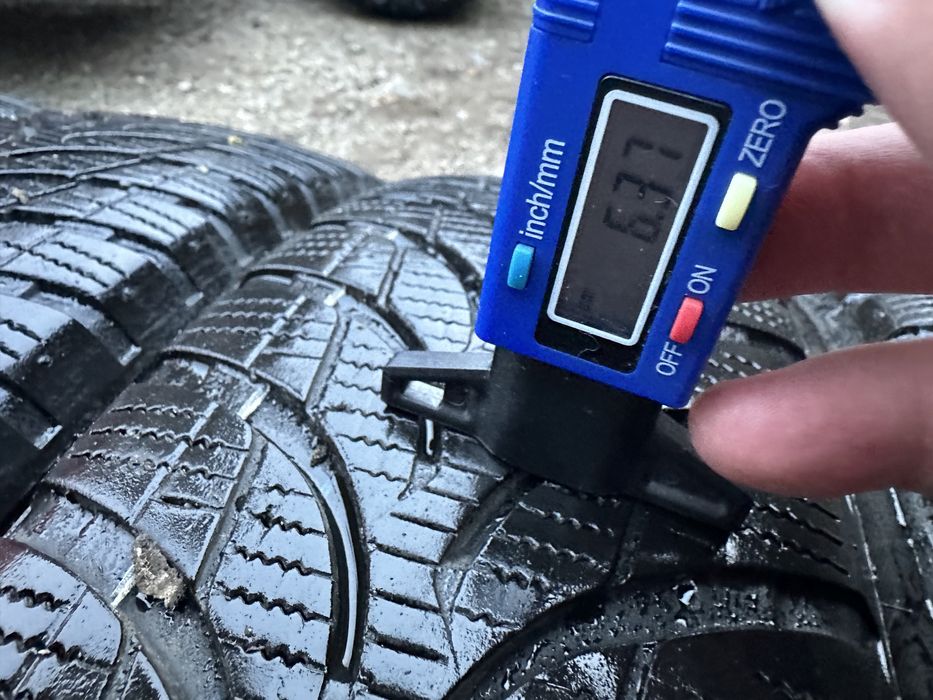 Bridgestone шини зима 155/70 R19 резина комплект на Бмв I 3