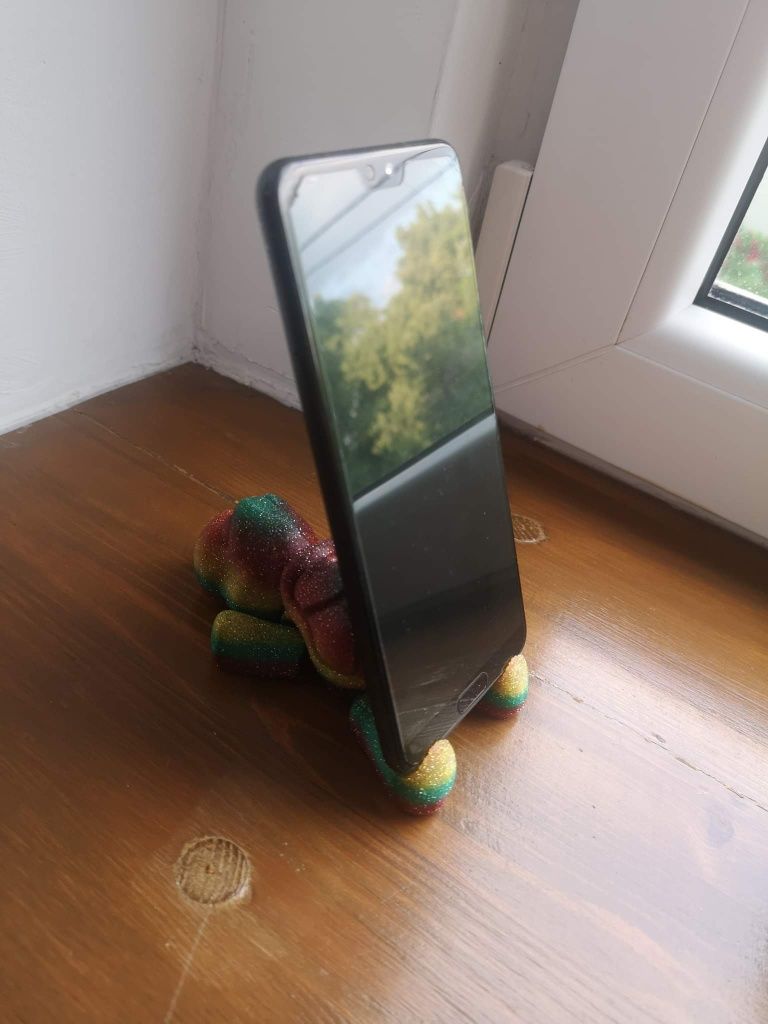 Zwierzaczek zombiaczek piesek stojak na telefon