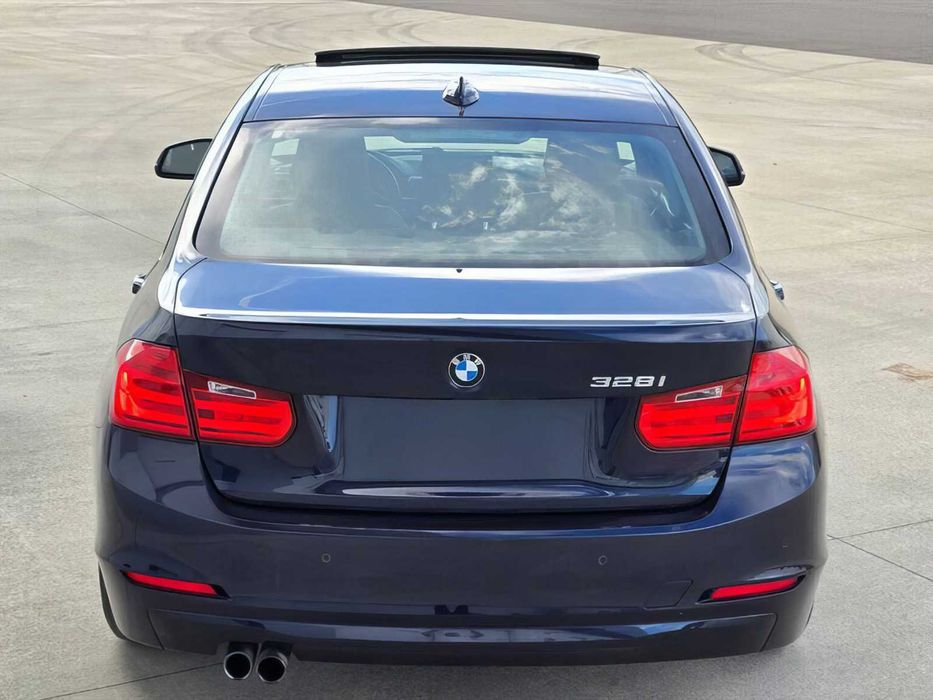 BMW 3 Series 328i      2015