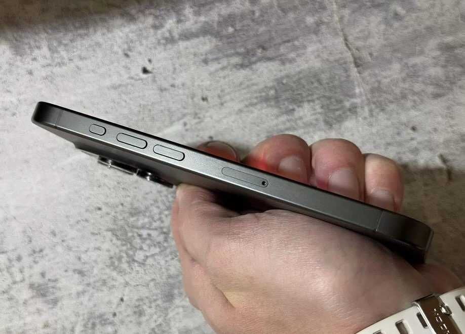 Phone 15 Pro 256GB