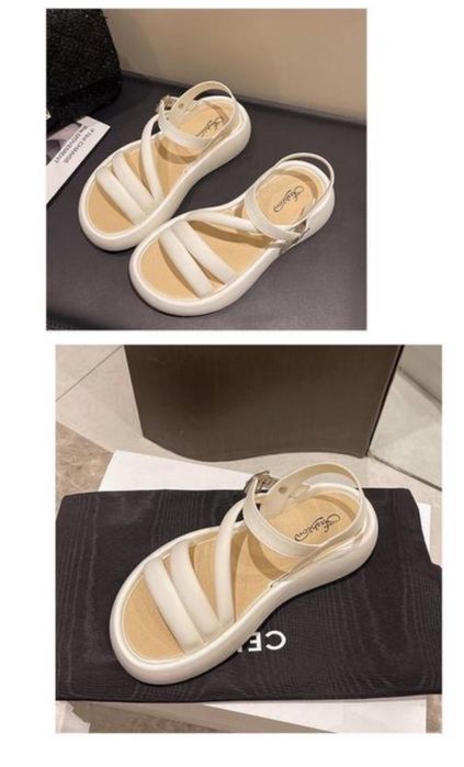 Жіночі босоніжки білого кольору