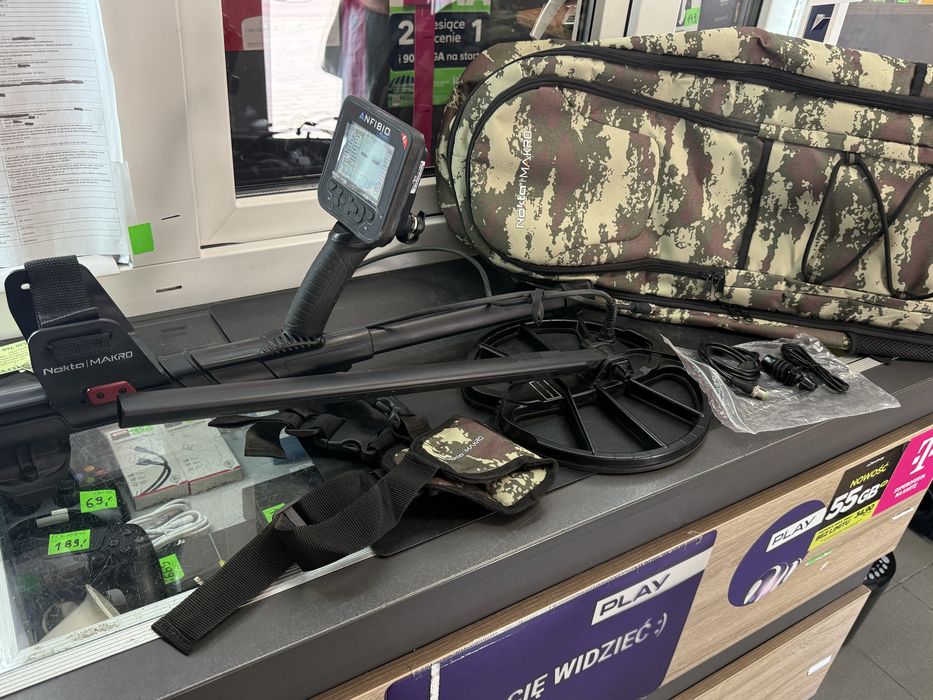 Jak nowy wykrywacz Nokta Makro Anfibio Multi + plecak Moro