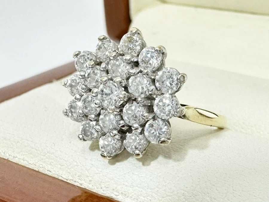 Przepiękny bogato zdobiony damski pierścionek ze złota próby 375