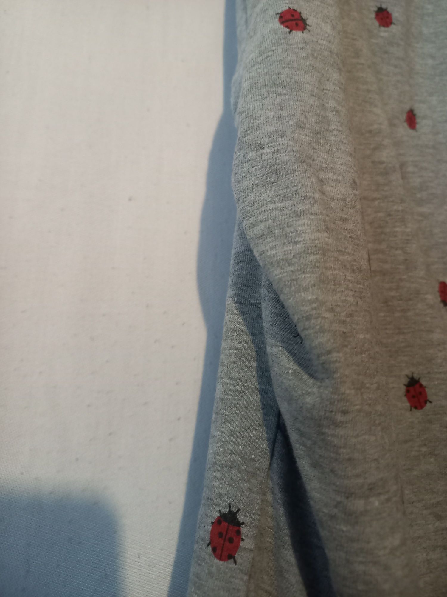Sprzedam T-shirt Damski marki H&M Mama