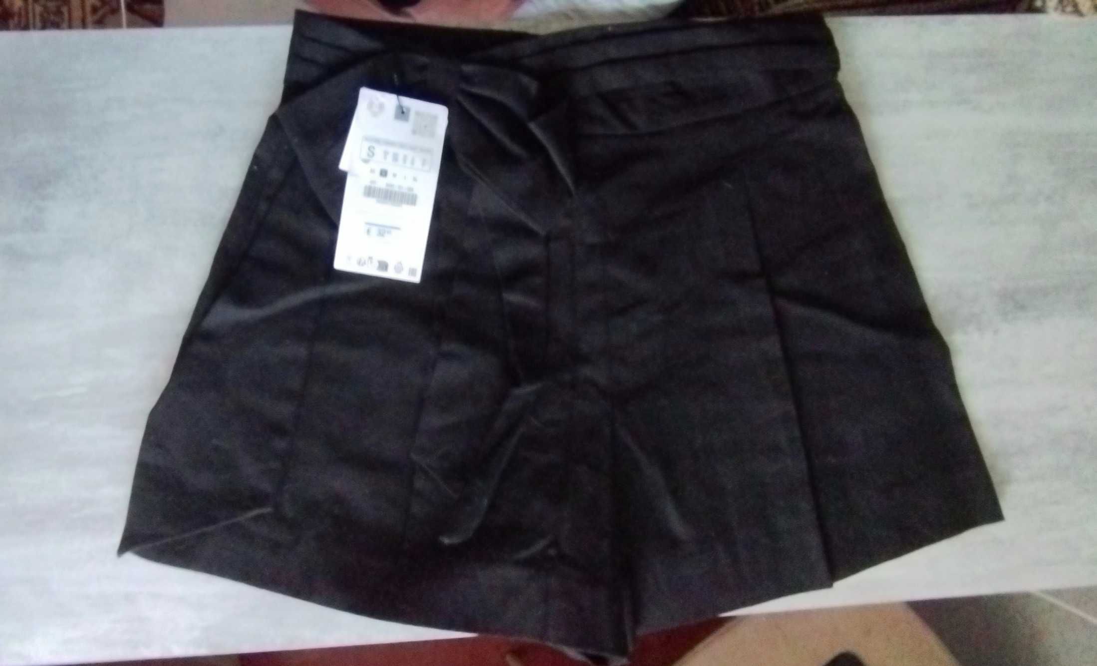 Шорти       Zara