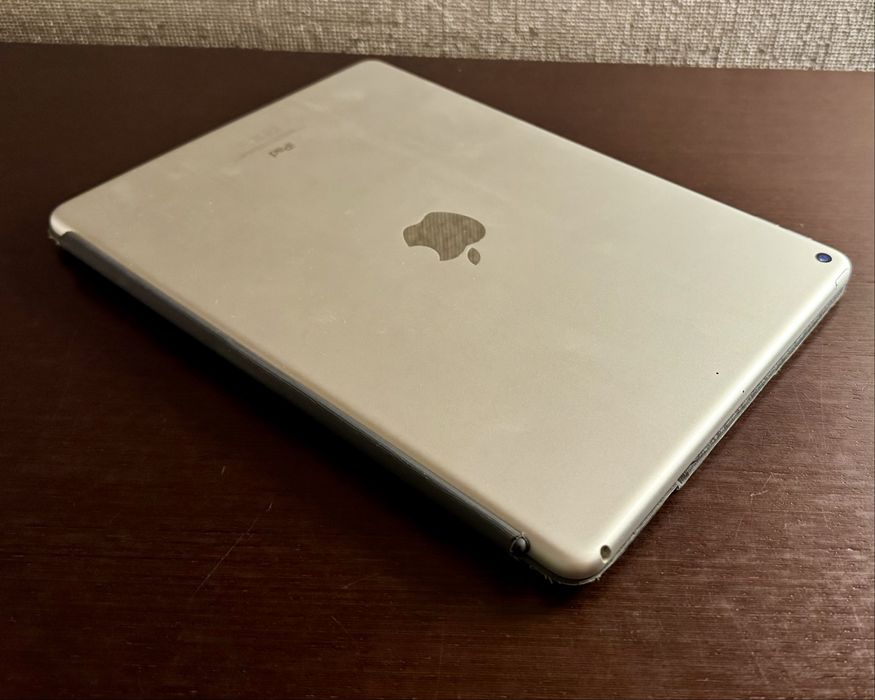 iPad Air 3 + Teclado Apple Original – Excelente Estado