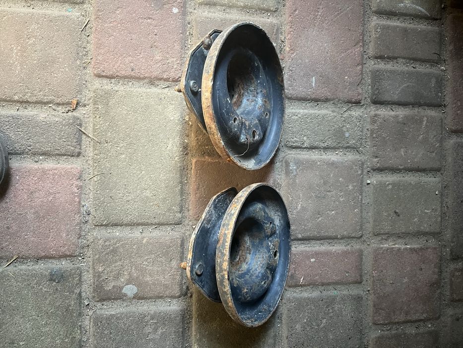 Опора задньої стійки Нубіра