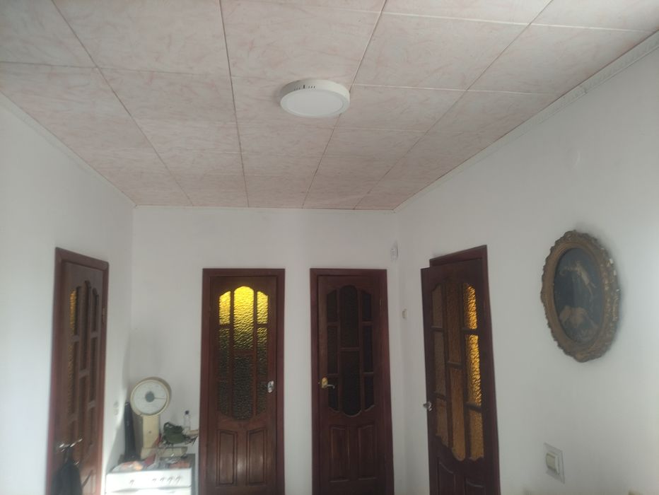 Будинок на 5 кімнат  , +Літня кухня та ,2, гаражі