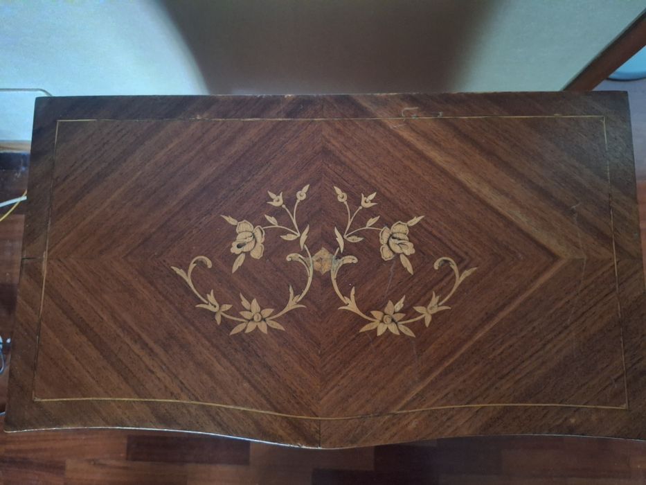 Móvel Bar antigo estilo D. Luís