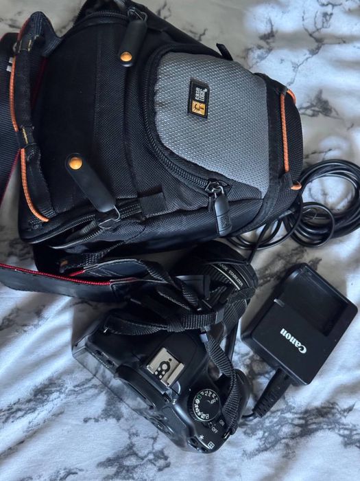 зеркальный фотоаппарат Canon EOS 450D (Rebel XSi).