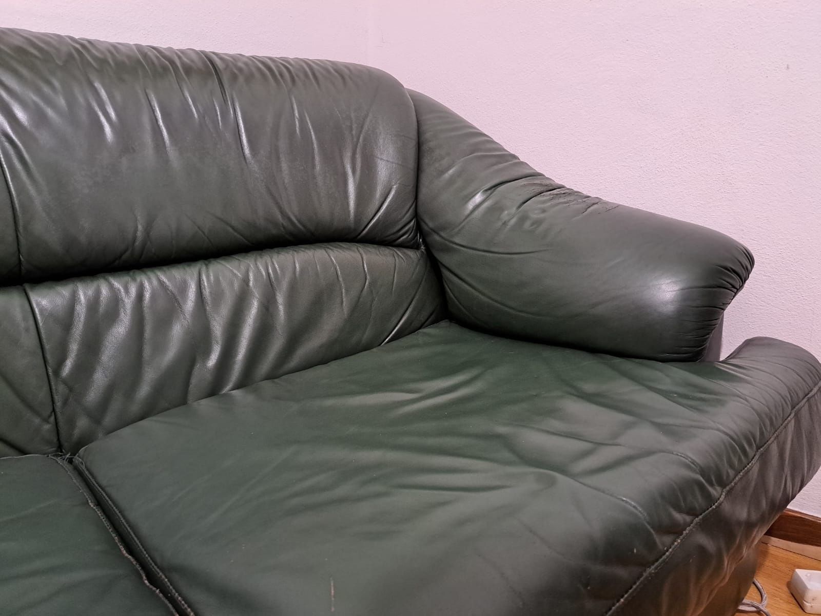 Sofa Cama em Pele