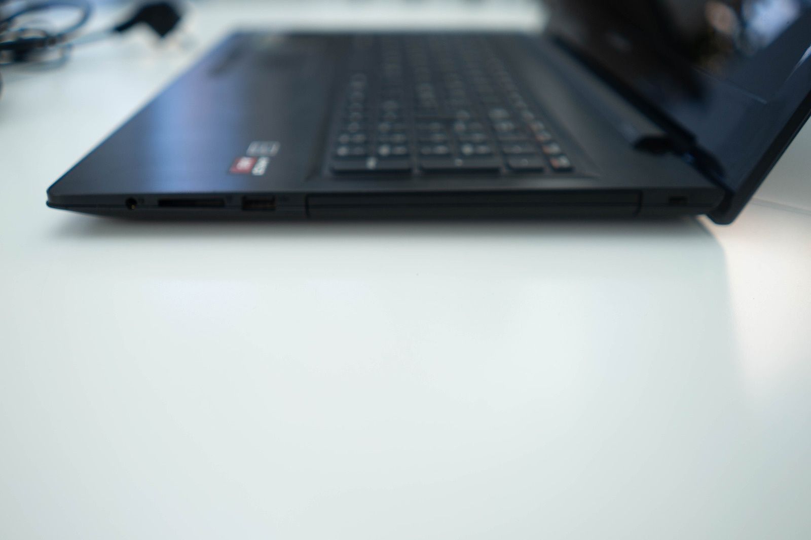 Lenovo Z50-75 AMD Radeon 8GB RAM 500GB SSHD Windows 11