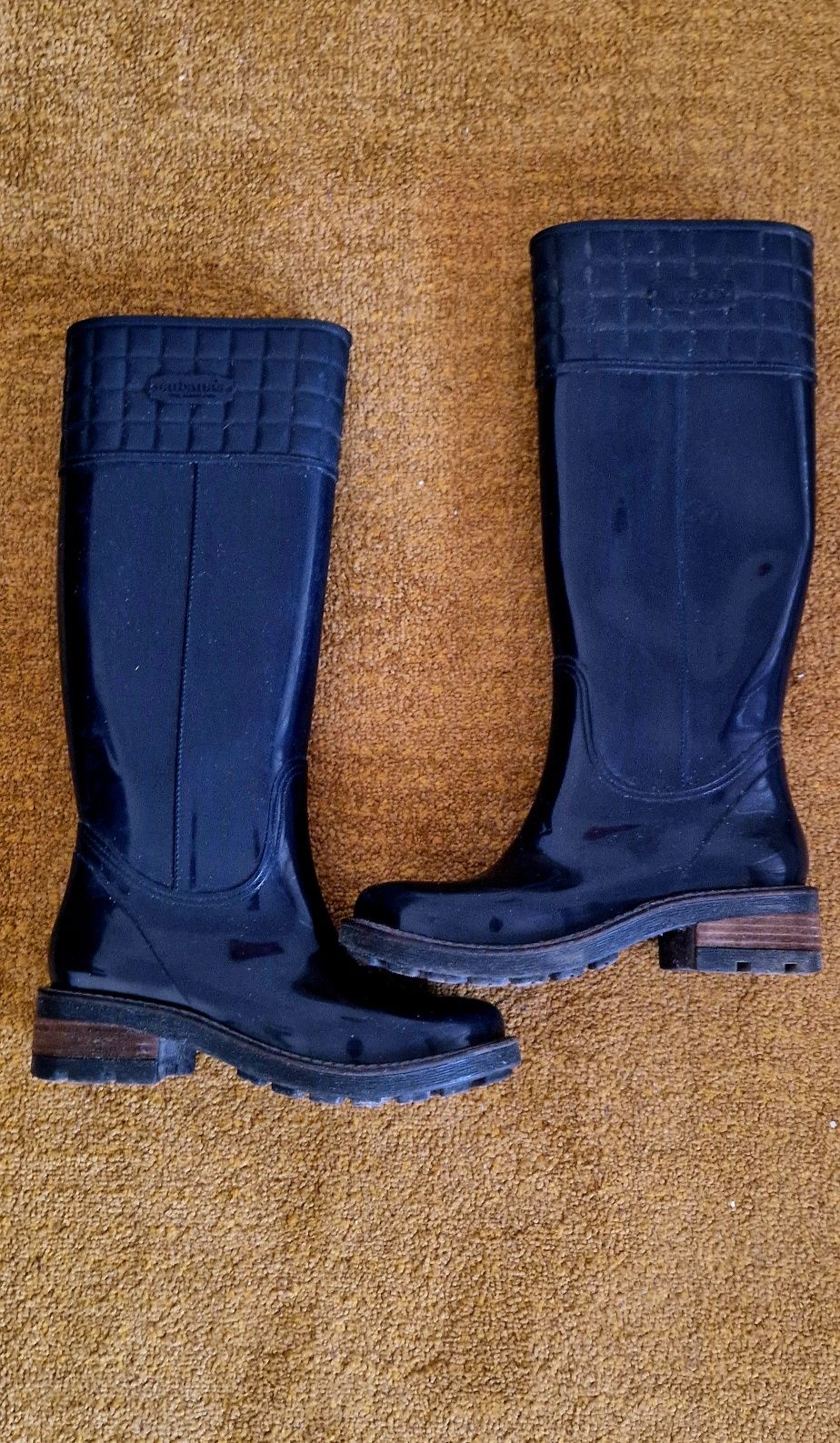 Botas Cubanas como novas