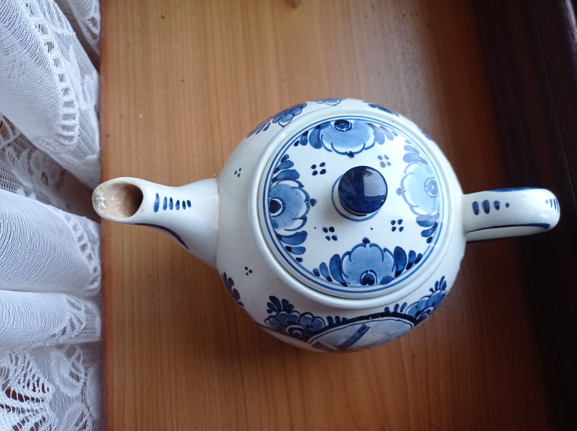 Czajnik imbryk z porcelany