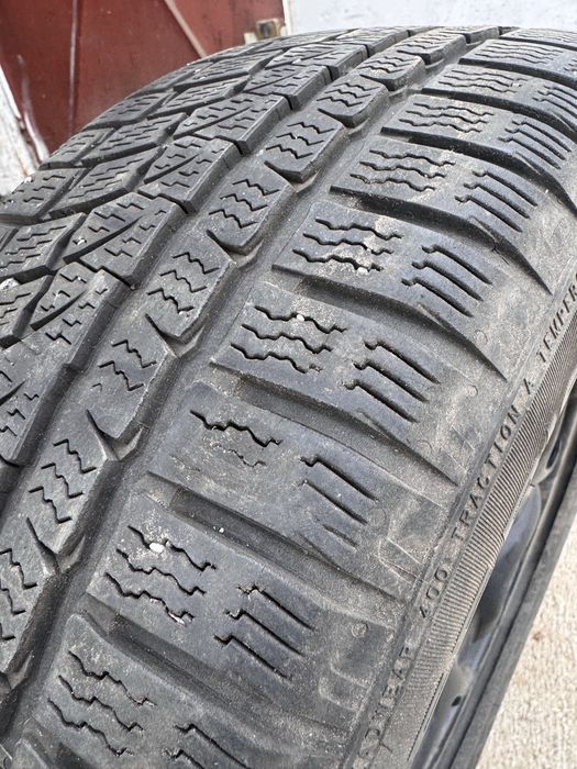 Opony zimowe z felgami Nokian 215/55/R16 , 5x115