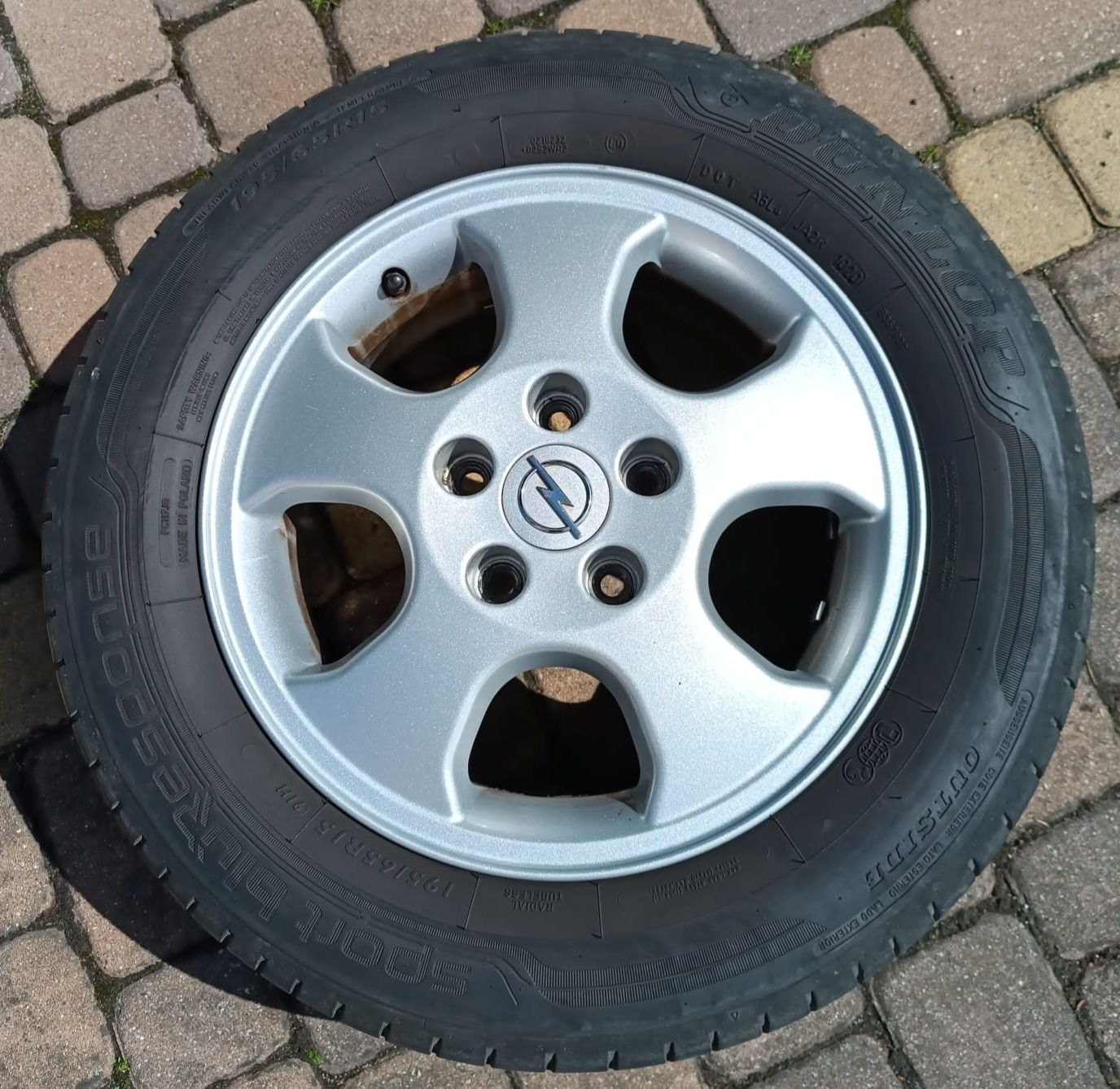 Koła alufelgi opel zafira opony 195x65x15