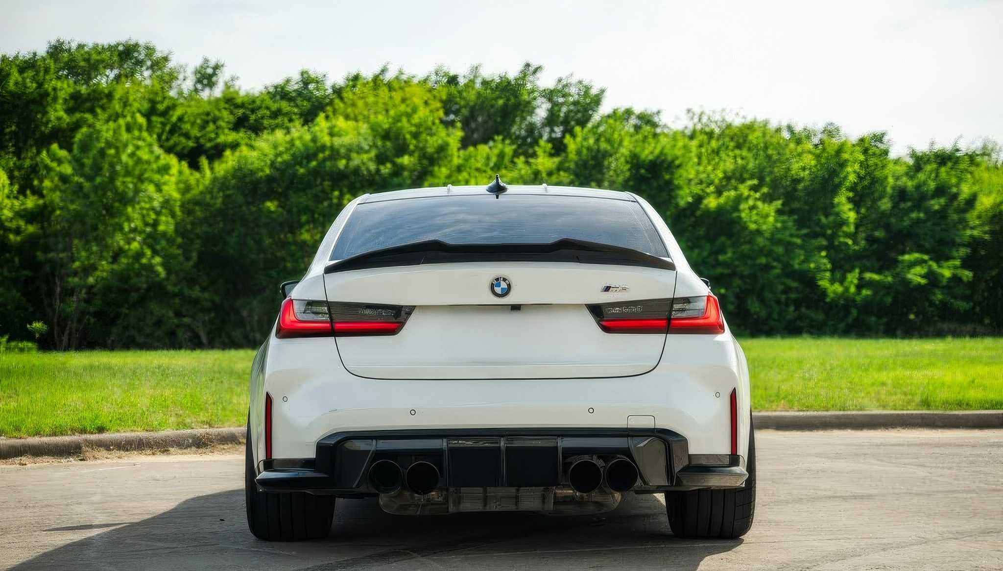 BMW M3      2021