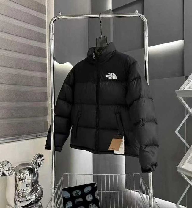 kurtka czarny TheNorthFace_700_Retro damskie_ASIA_ M