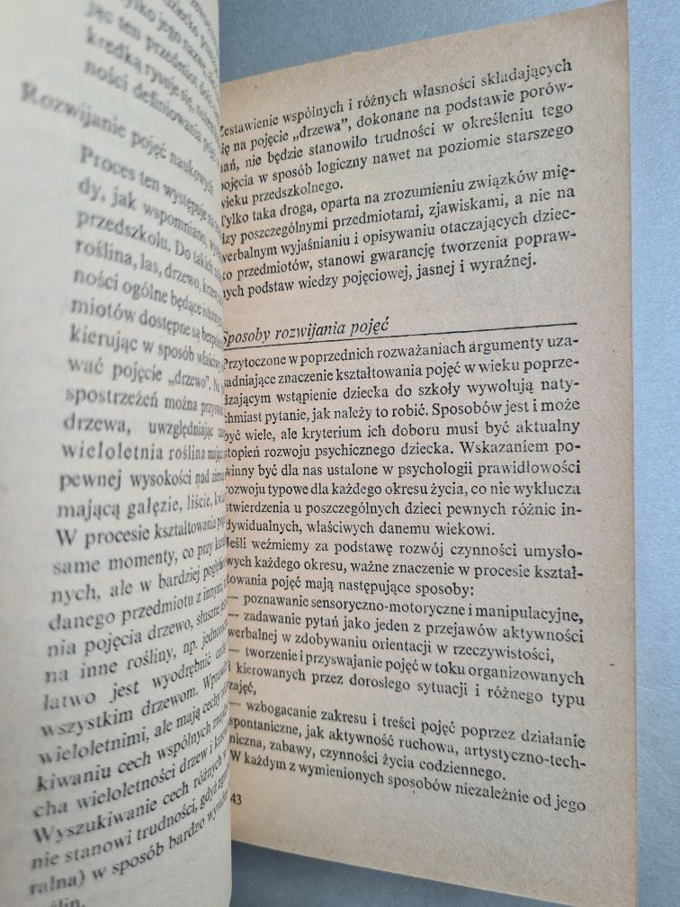 Kształtowanie pojęć dzieci w wieku przedszkolnym - Stanisława Lipina