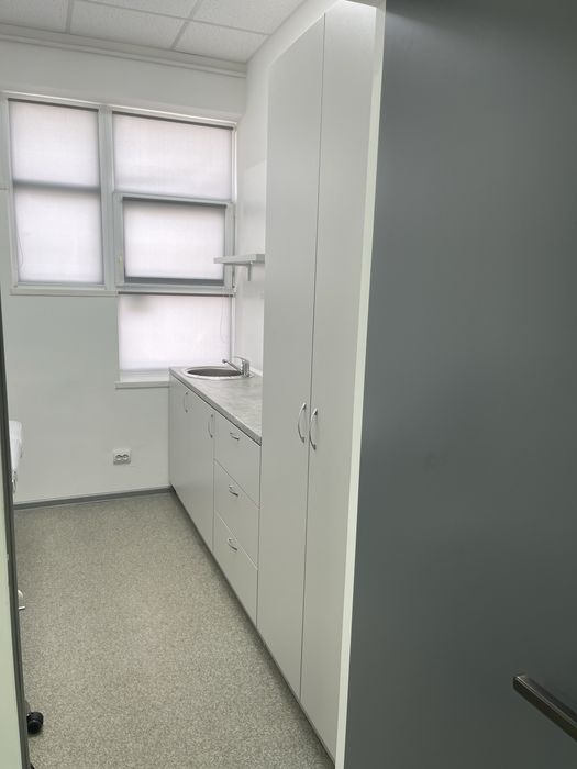 Оренда кабінету в самому центрі міста, комунальні входять в вартість!