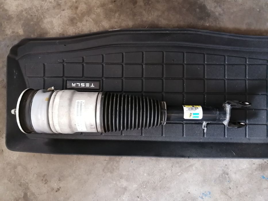 Амортизатор пневмо передний, задний левый правый Tesla model S