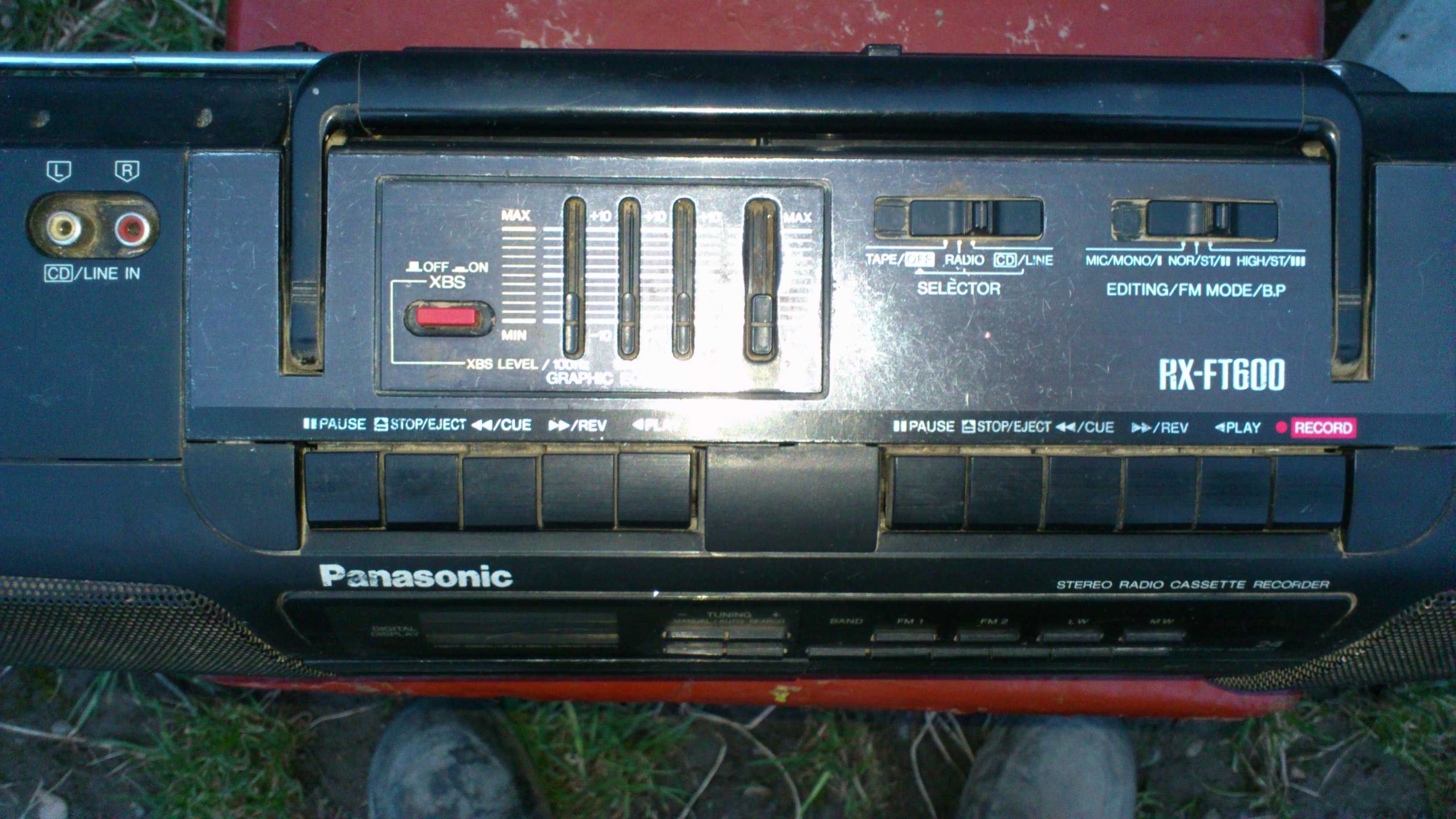 Магнитола Panasonic RX FT600,Singapore б/у. пассики все целые, мотает.