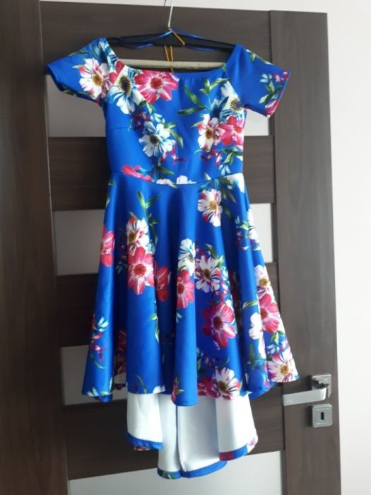 Sukienka w kwiaty, rozmiar 38 eur, 10 uk