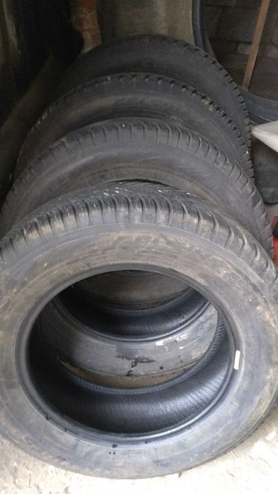 Komplet opon 195/65 R15 Toyo Celsius AS2 wielosozonowe