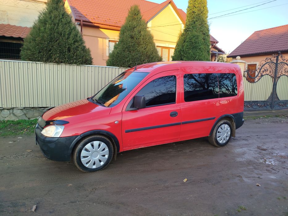 Опель комбо Пасажир