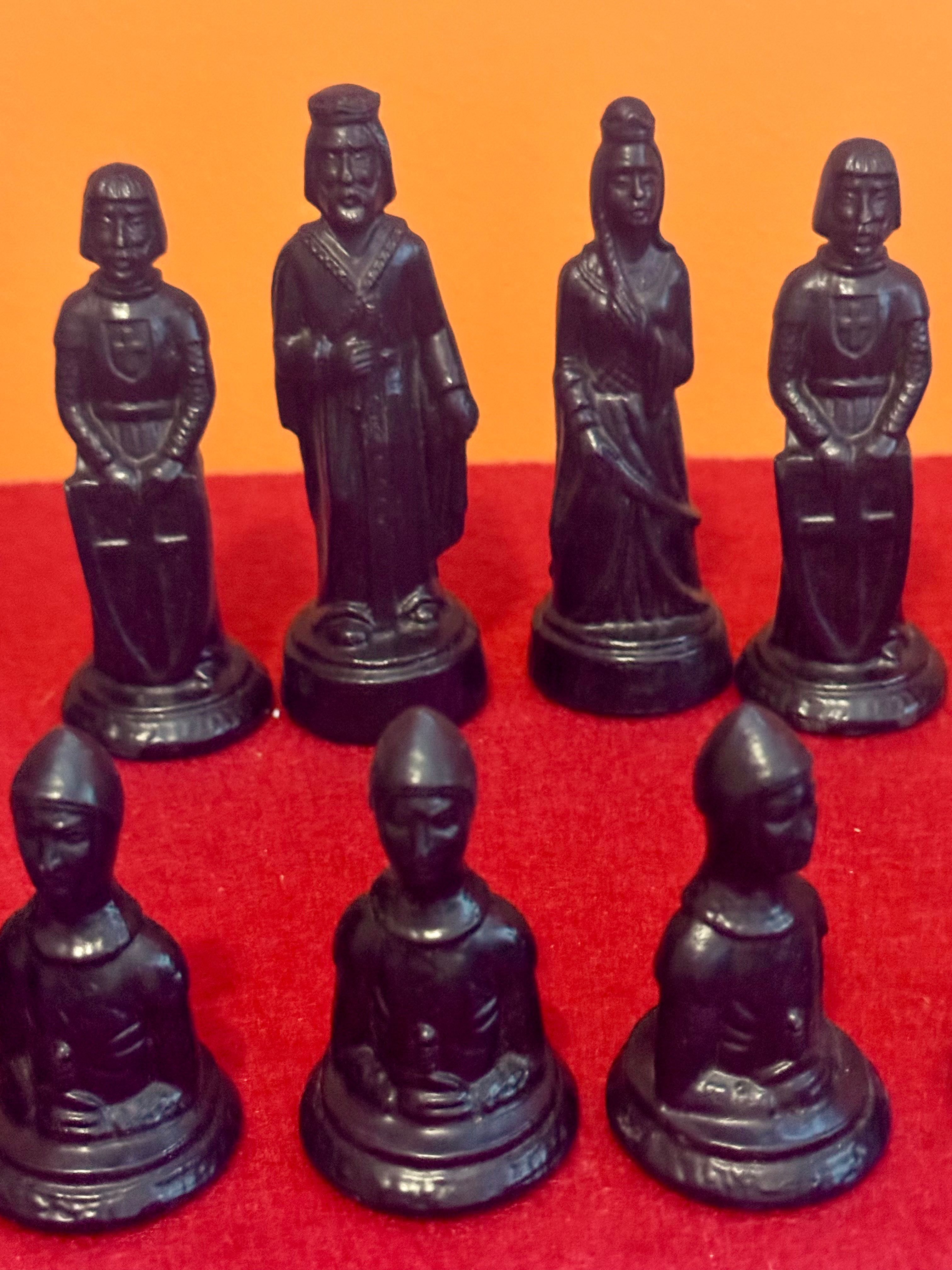 Peças de xadrez com caixa de madeira