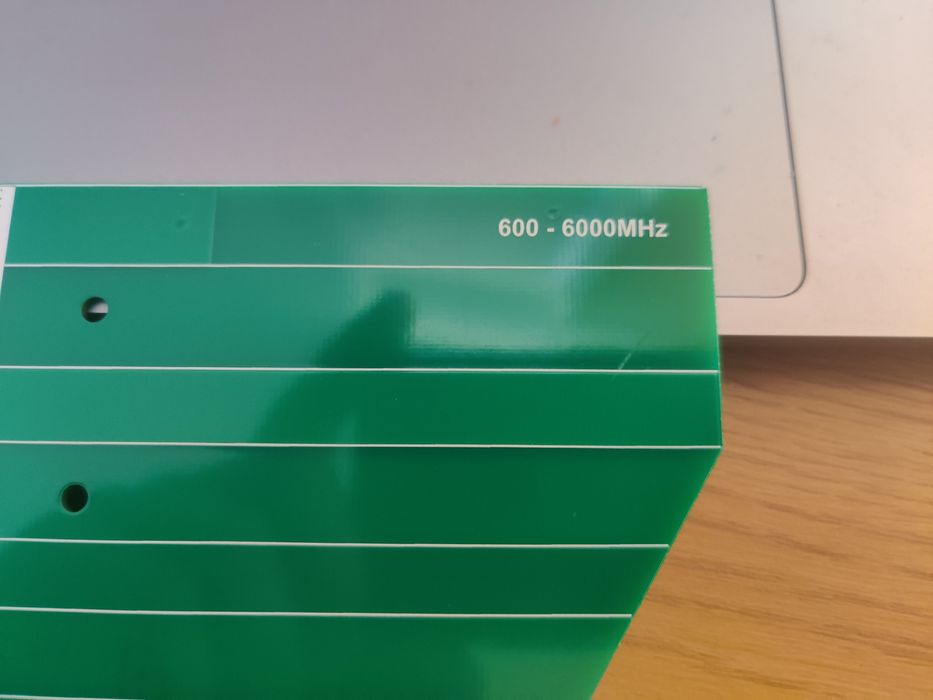 Антена 600 - 6000 МГц, 50 Вт, 6-7 dBультраширокосмугова логоперіодична