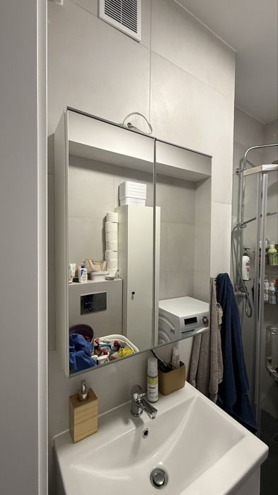 Szafka wisząca łazienkowa z lustrem