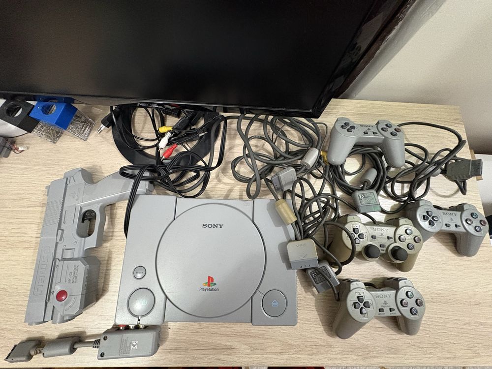 Playstation 1 + Acessórios + Jogos