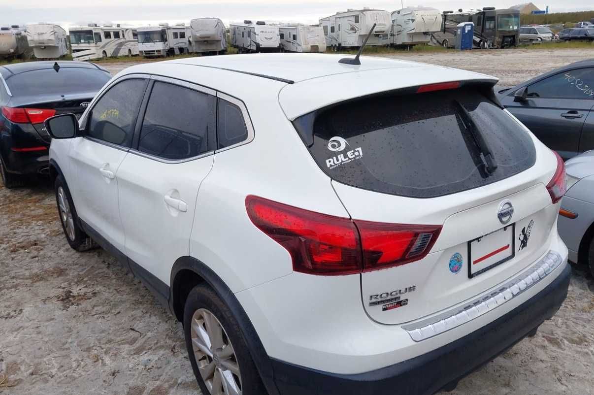 Nissan Rogue Sport S 2018 Бампер капот крыло дверь фары Разборка