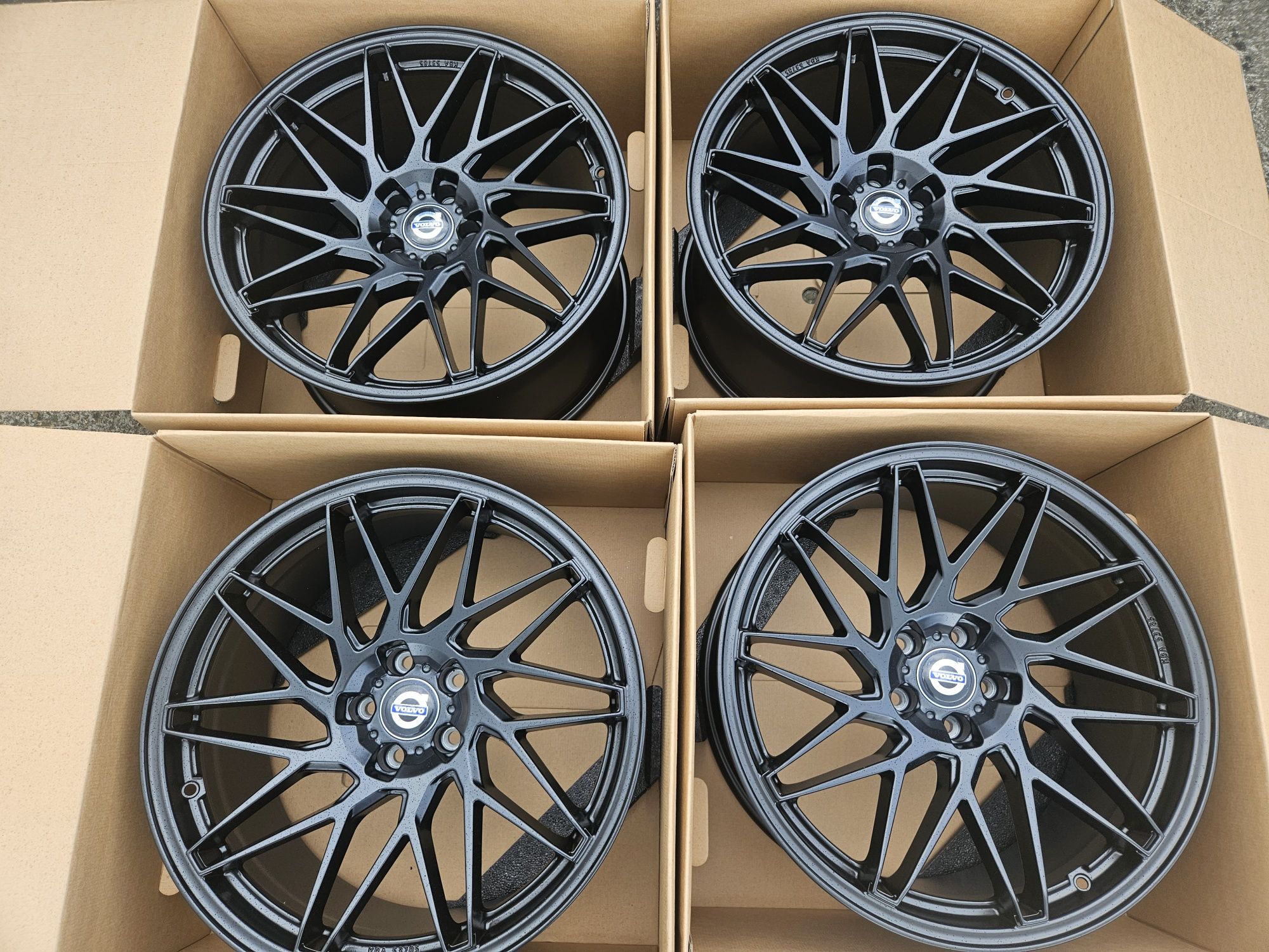Felgi aluminiowe 5x108 8.5j 19" et 45 volvo xc60