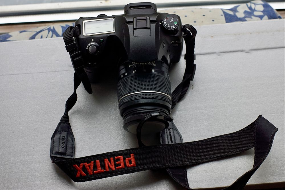 Pentax k10d продам камеру