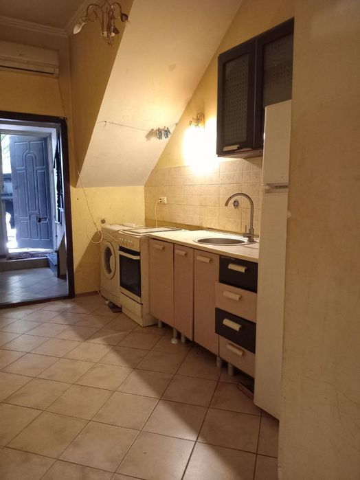 Продам 2-комн на Бунина, центр города