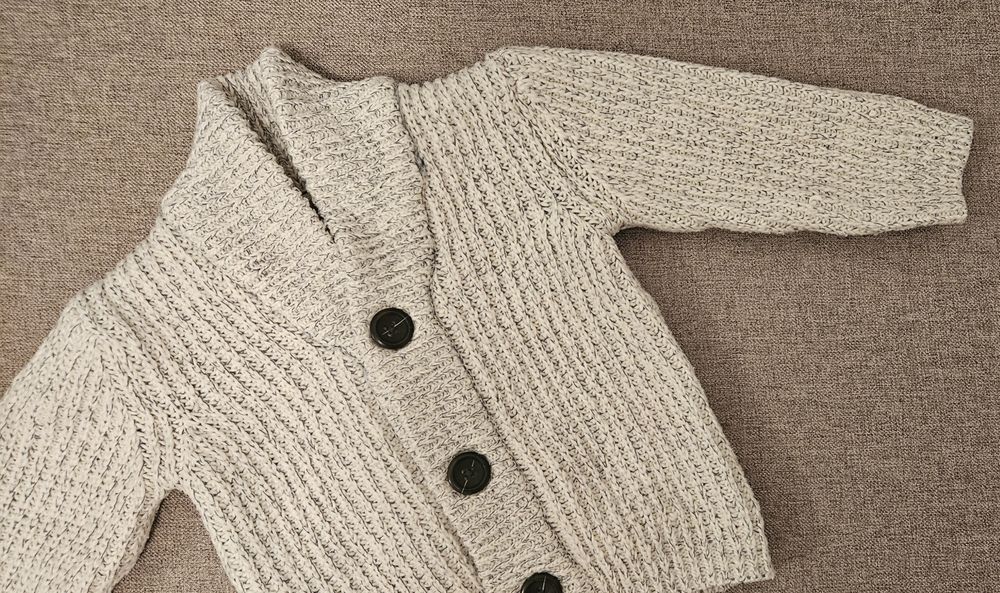 Sweterek zapinany na guziki Primark