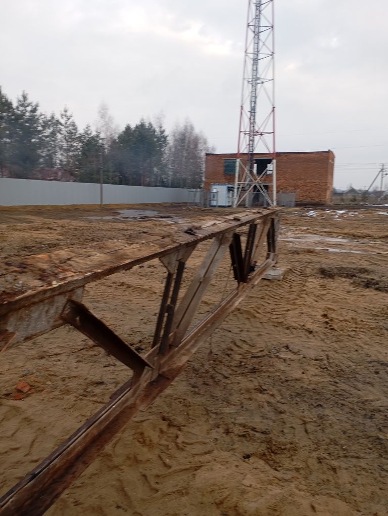 Ферми  металеві 12 метрів  на  1.20 метри вага 1 тонна