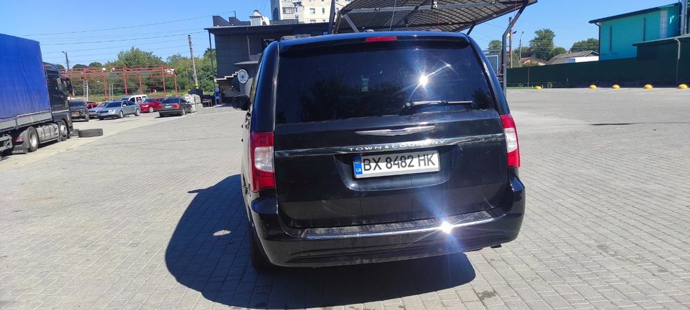 Крайслер таун каунтрі 2014, 3.6 бенз газ.