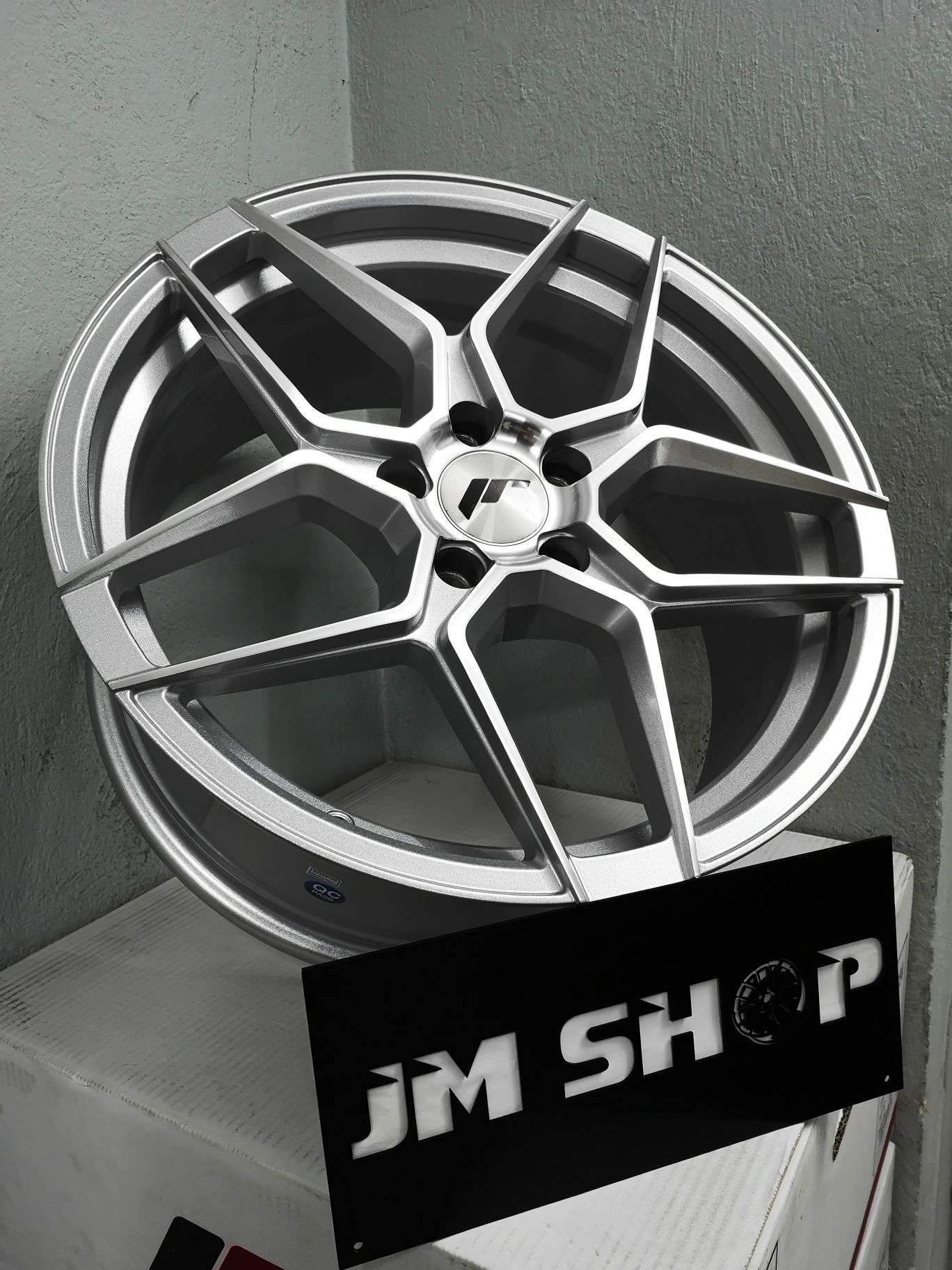 Felgi Japan Racing JR34 18" 8J 5x112 nowe