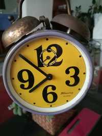 Relógio despertador antigo