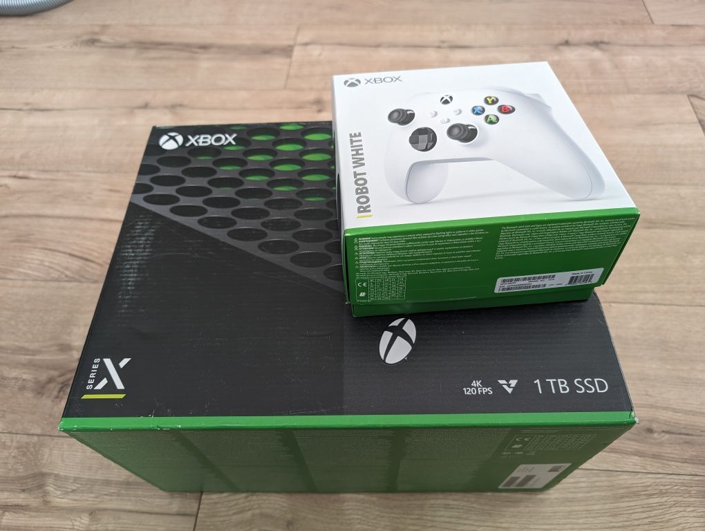 Konsola Xbox Series X 1TB SSD + 2 pady
1TB SSD 4K + 2 pady