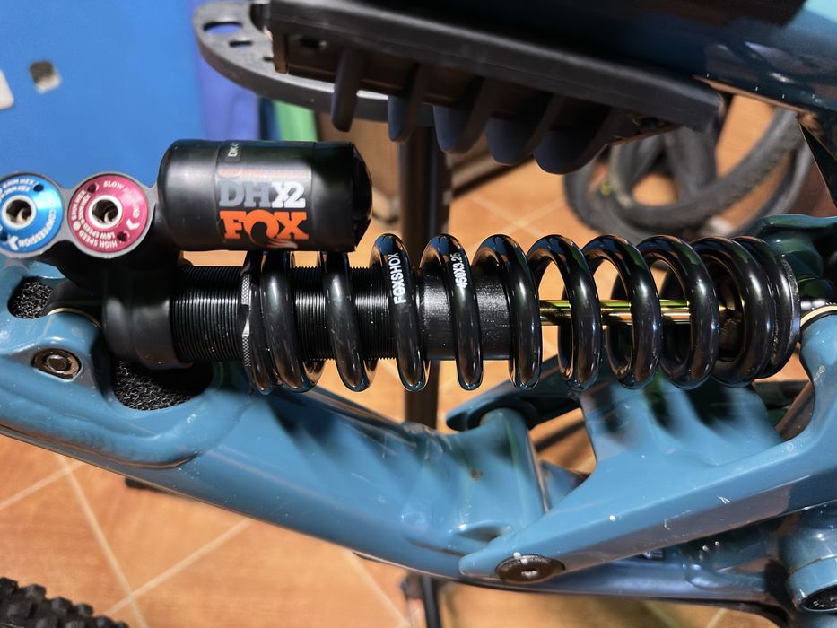 Bike Downhill Commencal Furious