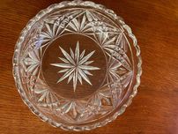 Duża kryształowa misa lata60. , średnica 22 cm, wys. 9,5 cm