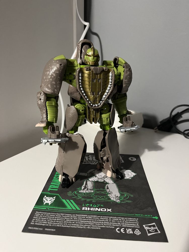 Transformers WFC Kingdom K27 Voyager Rhinox HASBRO