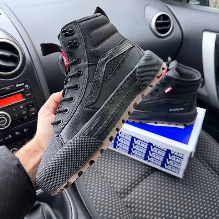 Чоловічі зимові кросівки ванс чорні хутро Vans Old Skool MTE Gore Tex