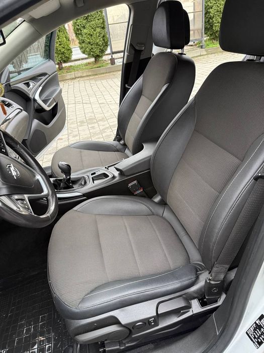 В цю ціну додою комплект літньої резини  18радіусу