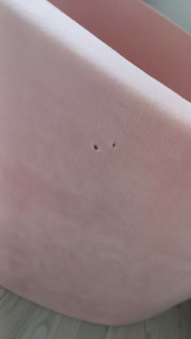 Różowy basen z kulkami